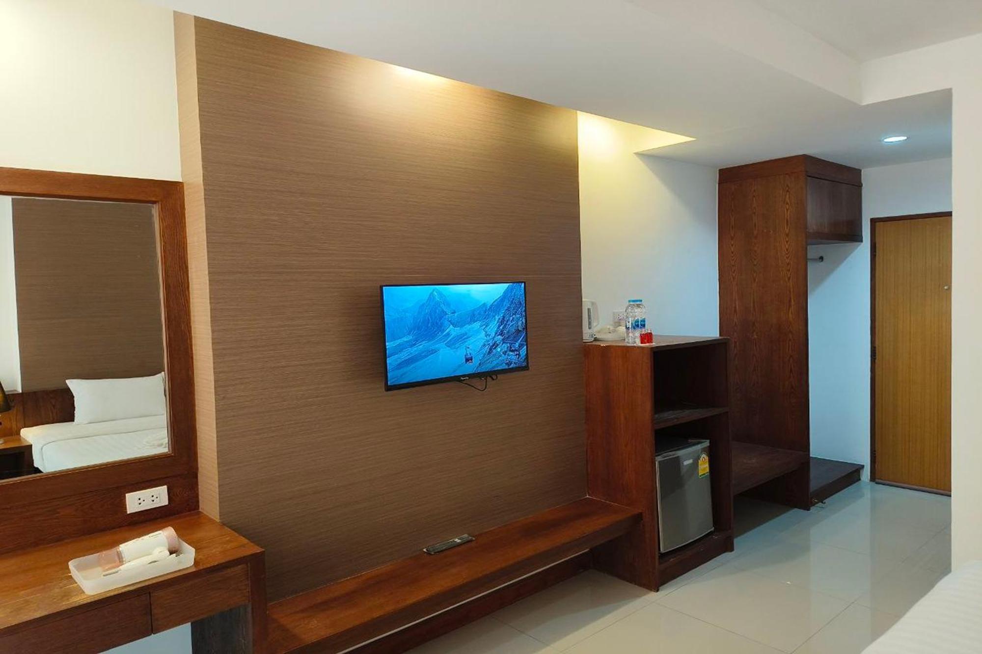 The Little Nest Phuket Hotel Luaran gambar
