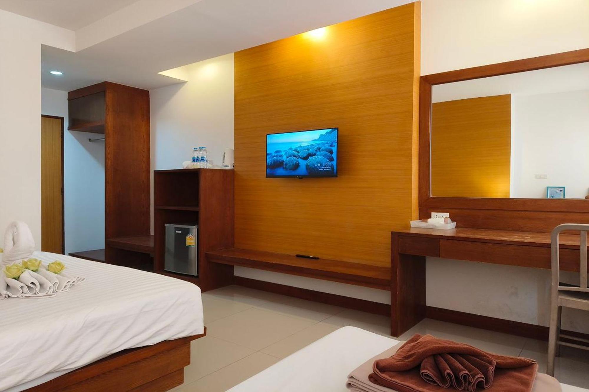 The Little Nest Phuket Hotel Luaran gambar