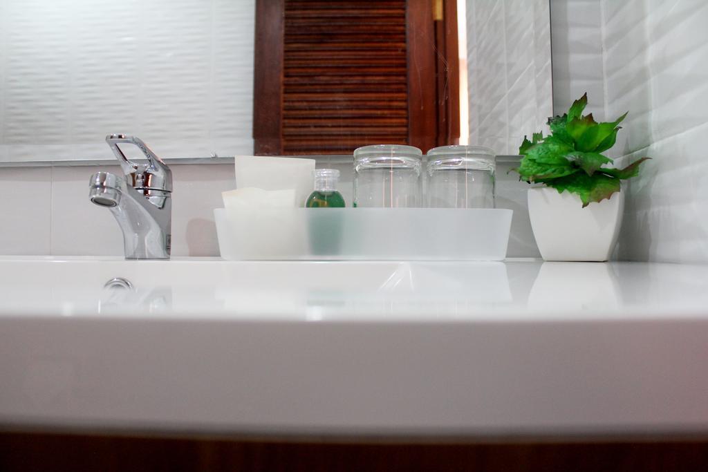 The Little Nest Phuket Hotel Bilik gambar